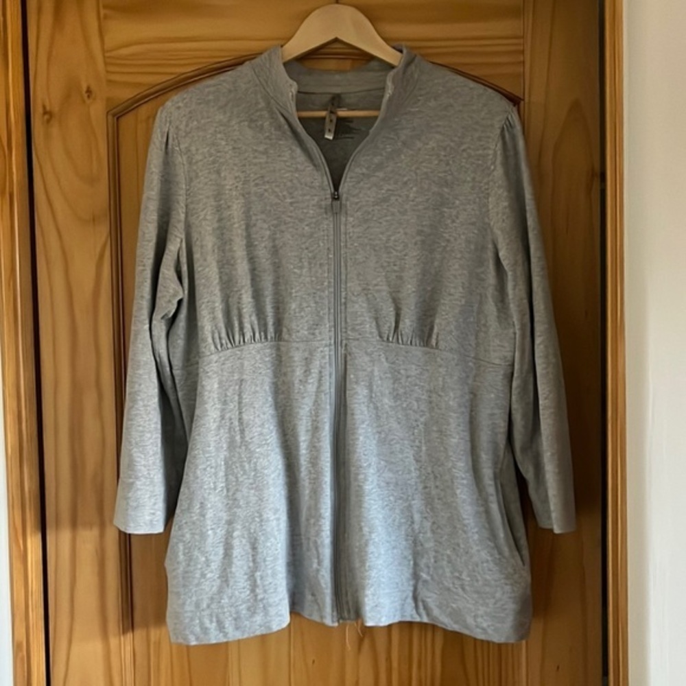 Danskin Now womens jacket